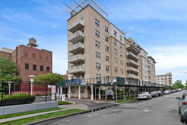 221 Beach 80th Street 7B, Rockaway Beach, NY 11693