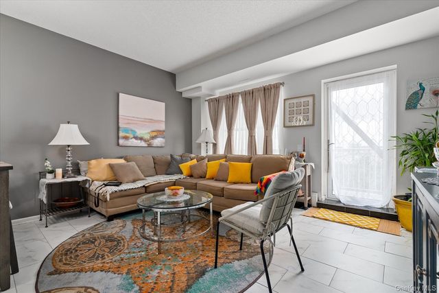 221 Beach 80th Street 7B, Rockaway Beach, NY 11693