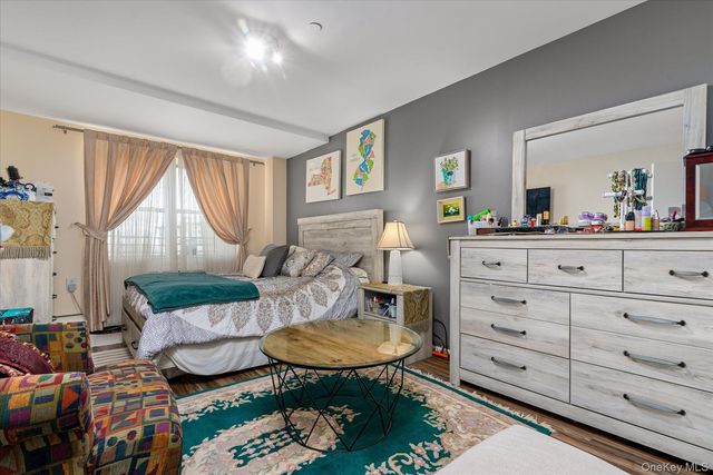 221 Beach 80th Street 7B, Rockaway Beach, NY 11693