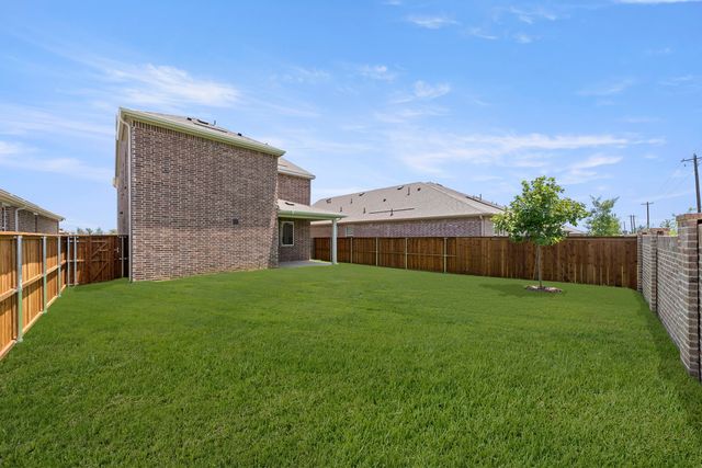 5937 Laurel Lake Lane, Pilot Point, TX 76258