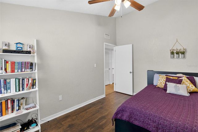 1009 LENNA AVENUE, Seffner, FL 33584