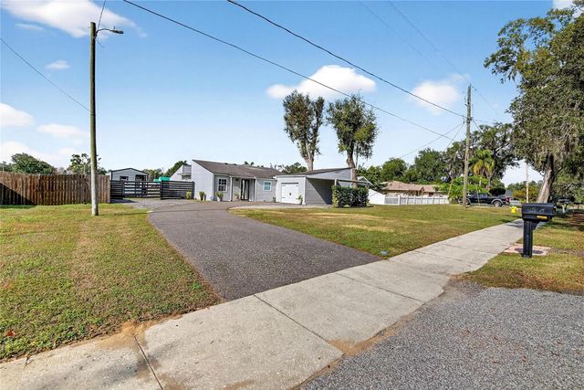 1009 LENNA AVENUE, Seffner, FL 33584