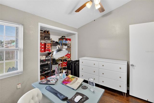 1009 LENNA AVENUE, Seffner, FL 33584