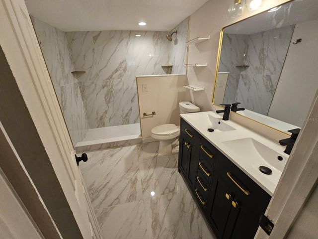 1009 LENNA AVENUE, Seffner, FL 33584