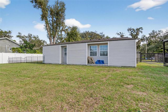 1009 LENNA AVENUE, Seffner, FL 33584
