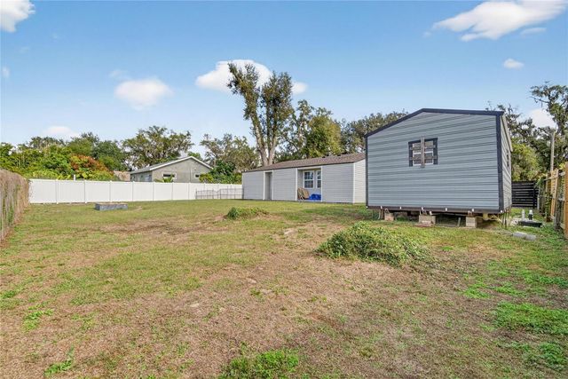 1009 LENNA AVENUE, Seffner, FL 33584