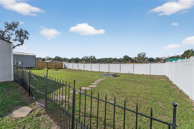 1009 LENNA AVENUE, Seffner, FL 33584