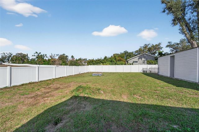 1009 LENNA AVENUE, Seffner, FL 33584