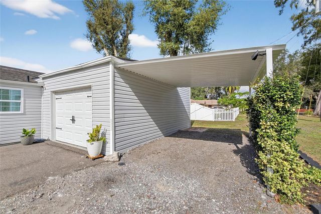 1009 LENNA AVENUE, Seffner, FL 33584