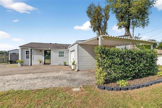 1009 LENNA AVENUE, Seffner, FL 33584
