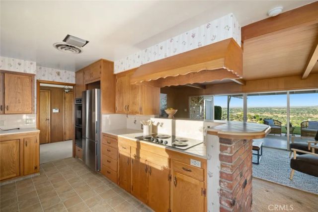 490 Pacific Avenue, Paso Robles, CA 93446