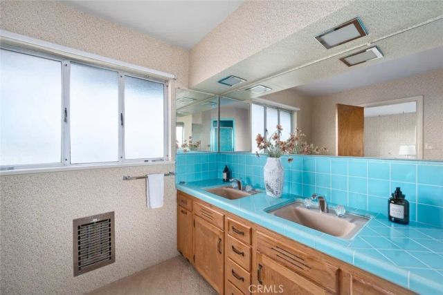 490 Pacific Avenue, Paso Robles, CA 93446