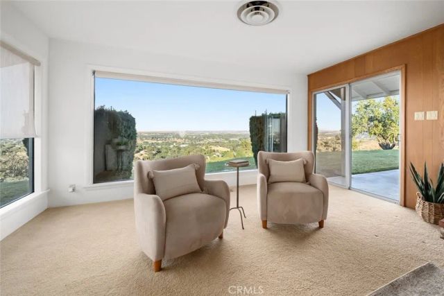 490 Pacific Avenue, Paso Robles, CA 93446