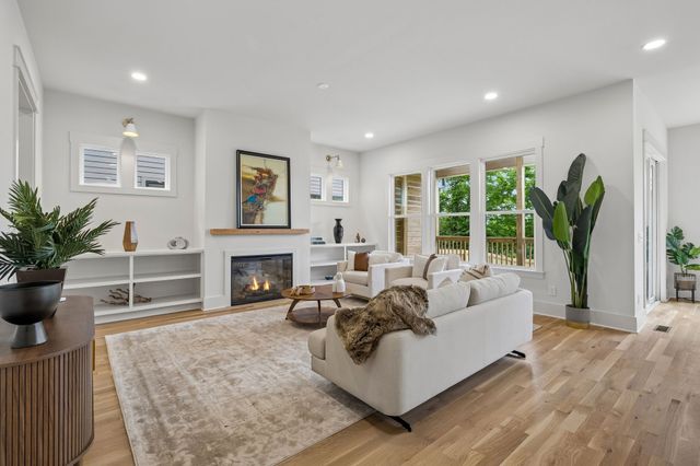 905A Potter Ln, Nashville, TN 37206