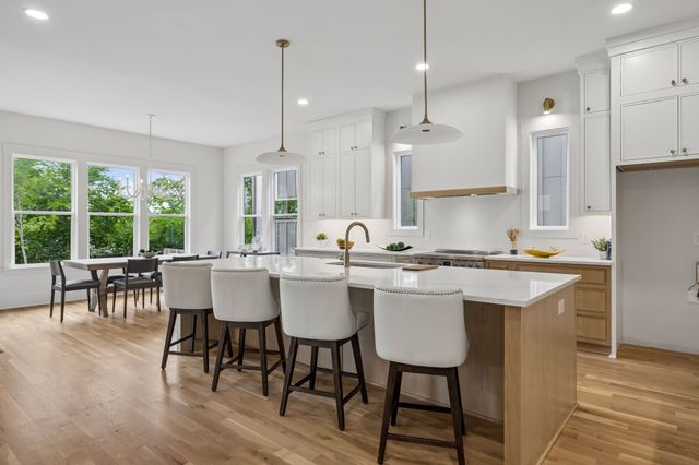 905A Potter Ln, Nashville, TN 37206