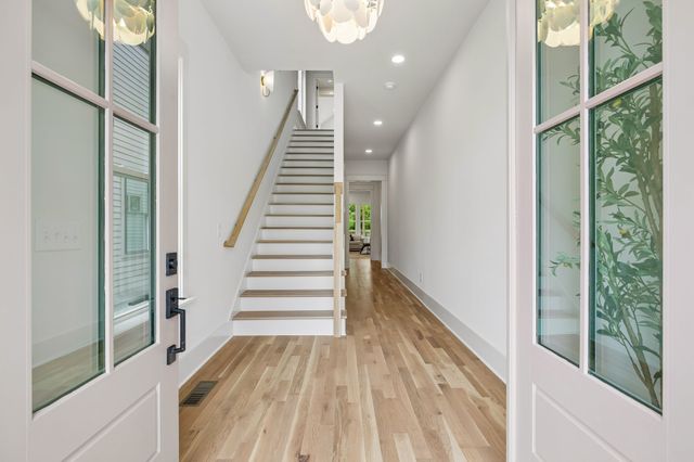 905A Potter Ln, Nashville, TN 37206