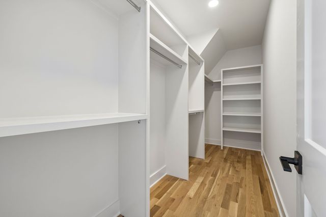 905A Potter Ln, Nashville, TN 37206