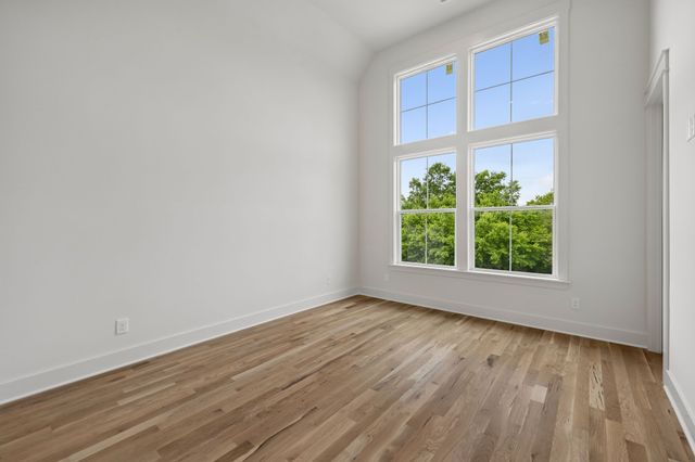 905A Potter Ln, Nashville, TN 37206