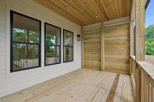 905A Potter Ln, Nashville, TN 37206