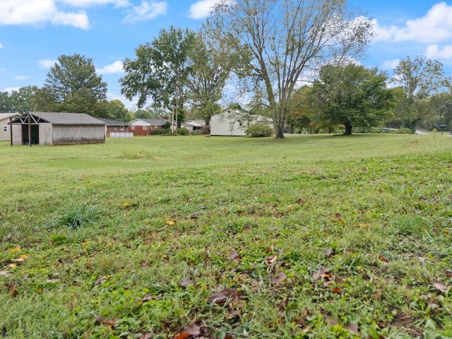 119 Twin Rivers Drive, Bronston, KY 42518