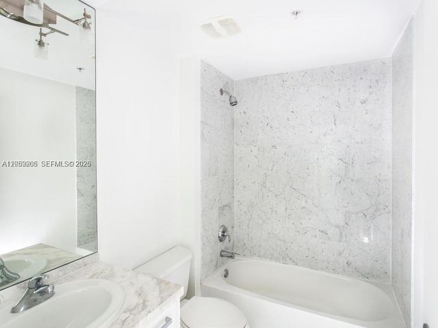 244 Biscayne Boulevard 1202, Miami, FL 33132