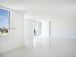 244 Biscayne Boulevard 1202, Miami, FL 33132