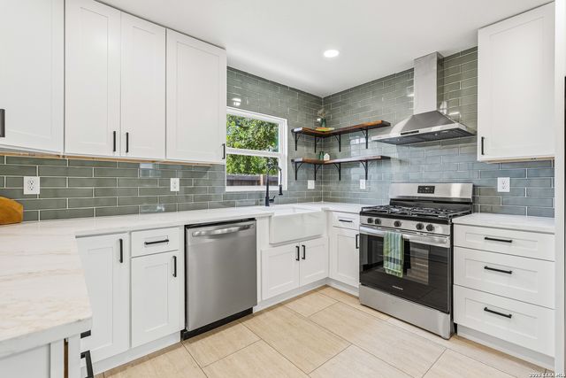 834 Chevy Chase, San Antonio, TX 78209