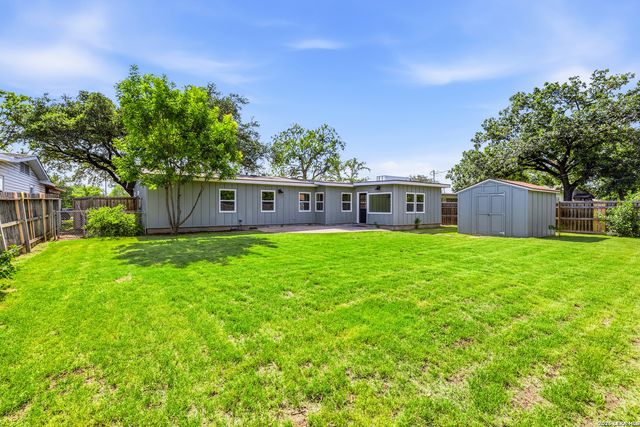 834 Chevy Chase, San Antonio, TX 78209