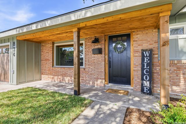 834 Chevy Chase, San Antonio, TX 78209