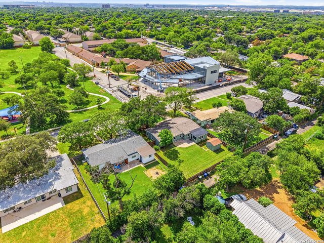 834 Chevy Chase, San Antonio, TX 78209