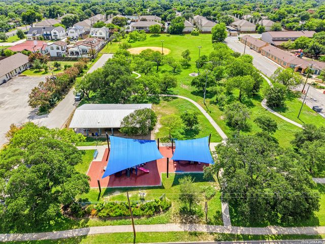 834 Chevy Chase, San Antonio, TX 78209