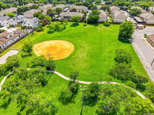 834 Chevy Chase, San Antonio, TX 78209