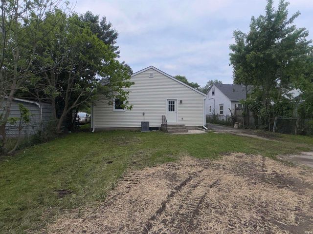 2523 S Meeker Avenue, Muncie, IN 47302