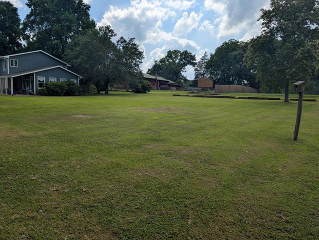 1751 Crabtree Road, Hixson, TN 37343