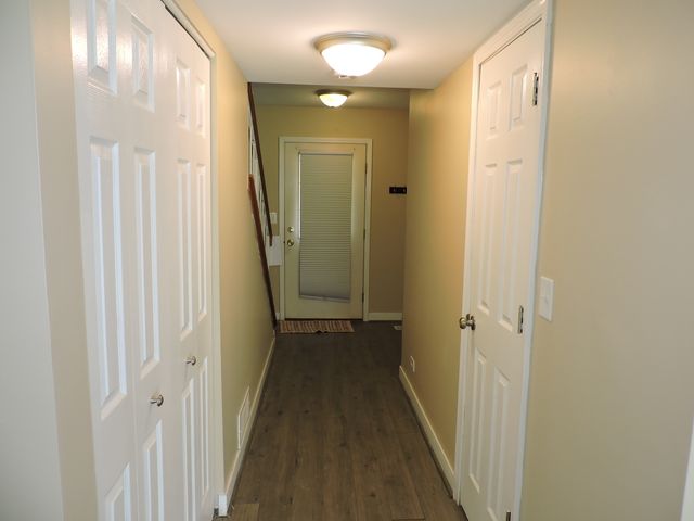 1334 Gloucester Circle, Carol Stream, IL 60188