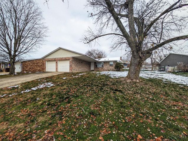 209 Rossman Court, Franklin, OH 45005