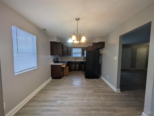 209 Rossman Court, Franklin, OH 45005