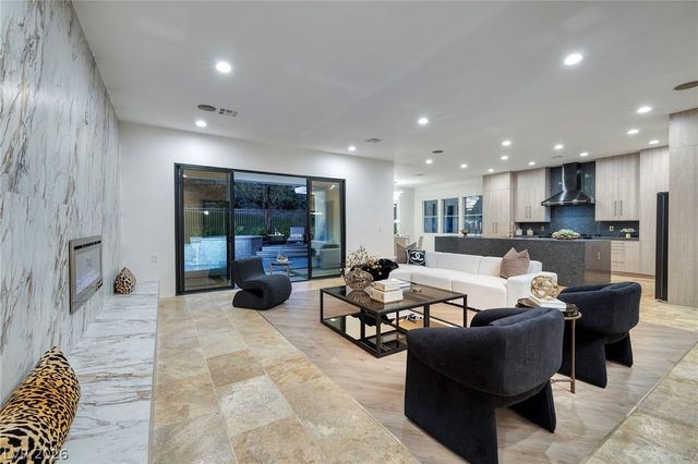 1459 Foothills Village Drive, Henderson, NV 89012