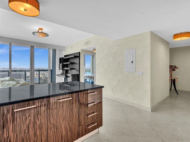 6899 Collins Ave 2109, Miami Beach, FL 33141