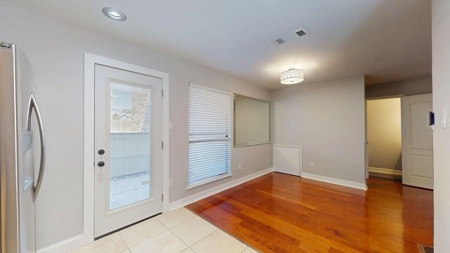 833 W Harwood Road F, Hurst, TX 76054