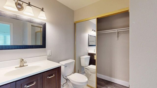 833 W Harwood Road F, Hurst, TX 76054