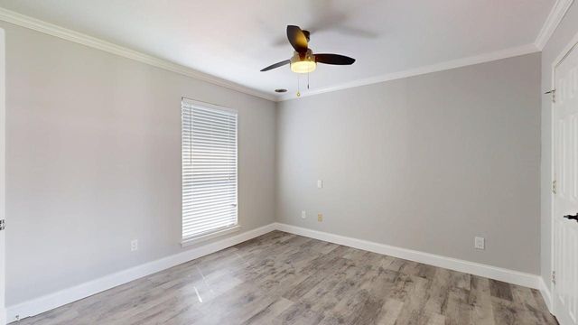 833 W Harwood Road F, Hurst, TX 76054