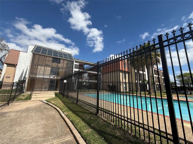 10110 Forum West Drive 333, Houston, TX 77036