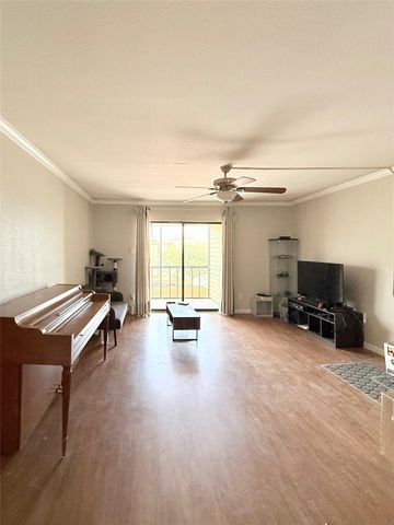 10110 Forum West Drive 333, Houston, TX 77036