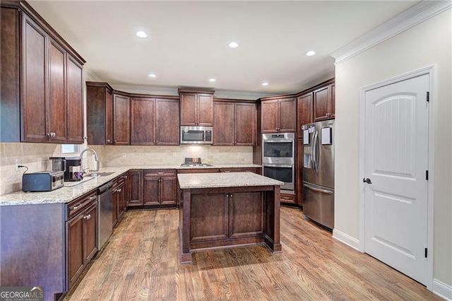 60 Amberlily Court, Dallas, GA 30132