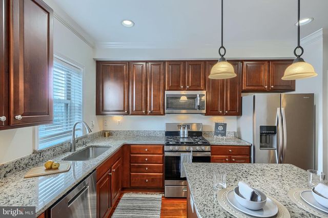 138 S CLINTON ST, Baltimore, MD 21224