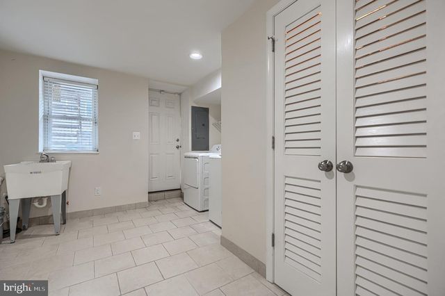 138 S CLINTON ST, Baltimore, MD 21224