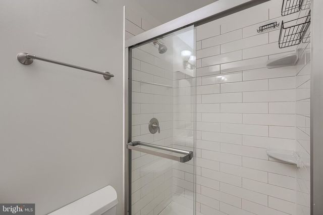 138 S CLINTON ST, Baltimore, MD 21224