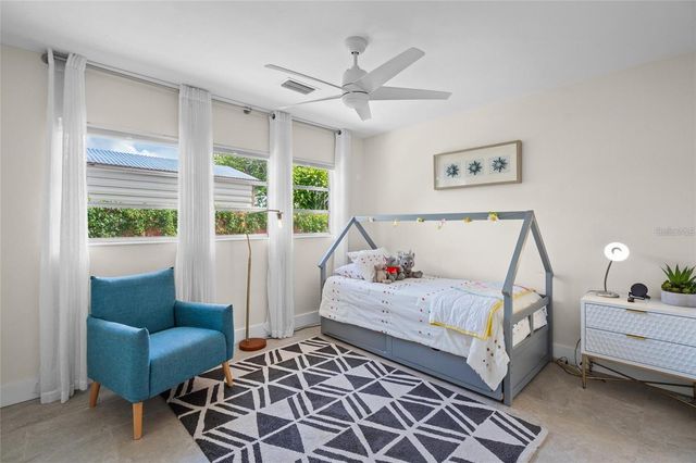 4801 SARASOTA AVENUE, Sarasota, FL 34234