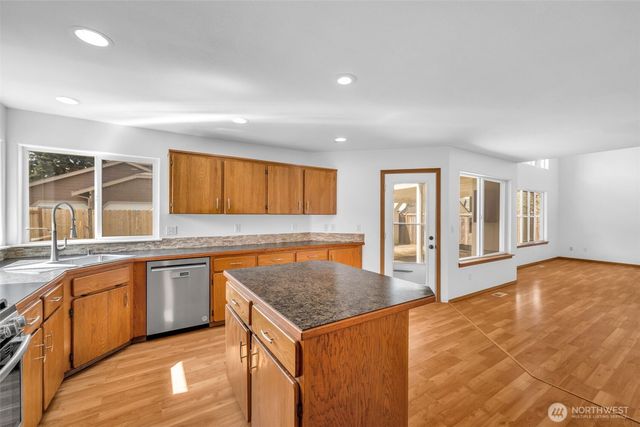 13308 108th Avenue E, Puyallup, WA 98374